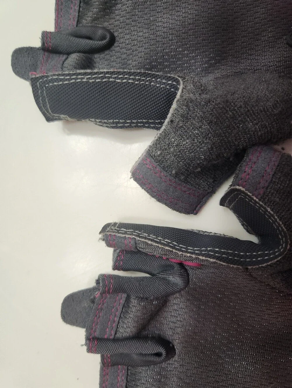 GoFit Women's Xtrainer Cross-Training Gloves